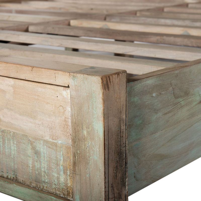 Wildwood Carved Bed